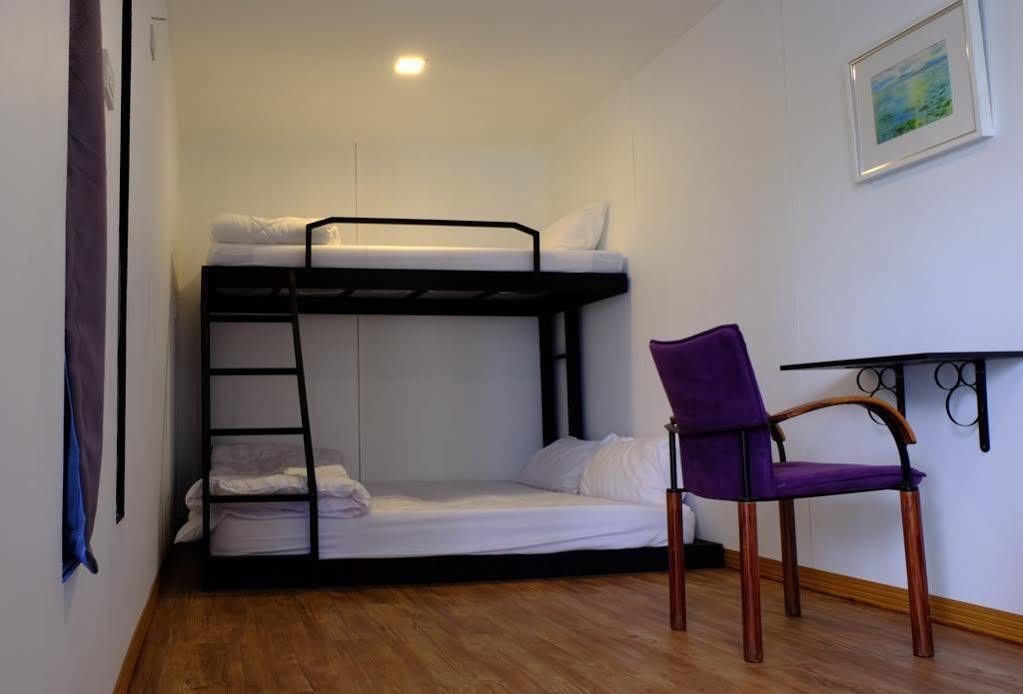 Oyo 673 Nice Sleep Box Hotel Chiang Mai Exterior photo