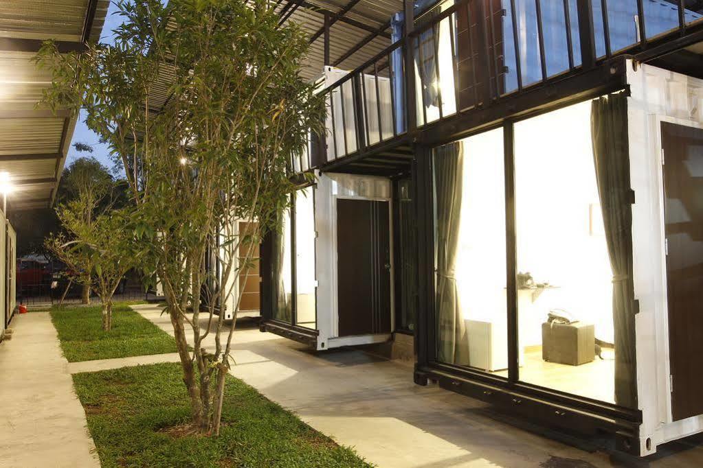 Oyo 673 Nice Sleep Box Hotel Chiang Mai Exterior photo